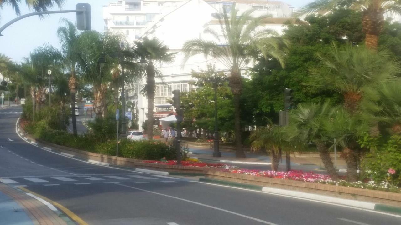Puerto Deportivo Estepona Exterior foto